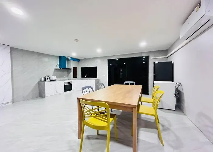 Apartment 市中心ruam精品别墅 *
